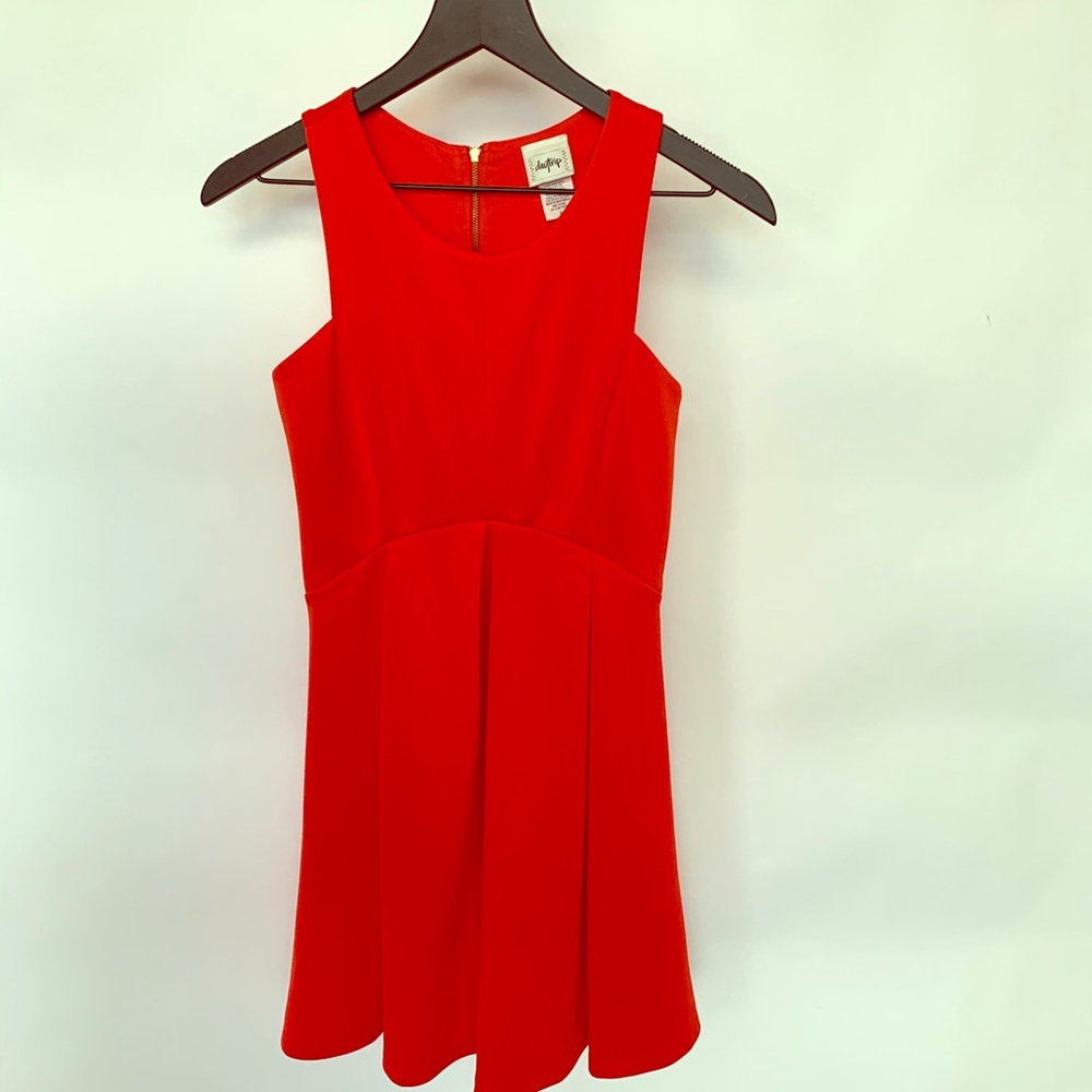 NWOT WOMENS DAYTRIP DRESS